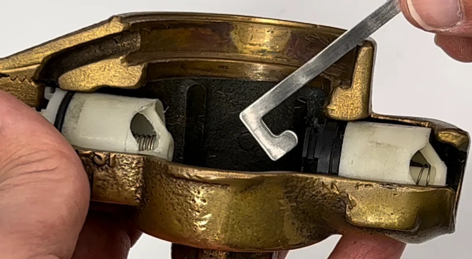 WP100. 1/2" Watts 007, LF007, 009 & LF009 stainless steel check pick tool. - Image 4